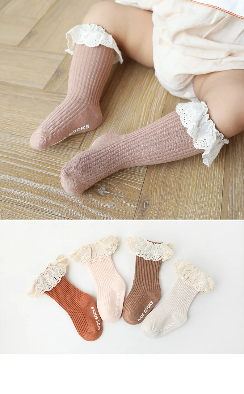 Calcetines con puntilla